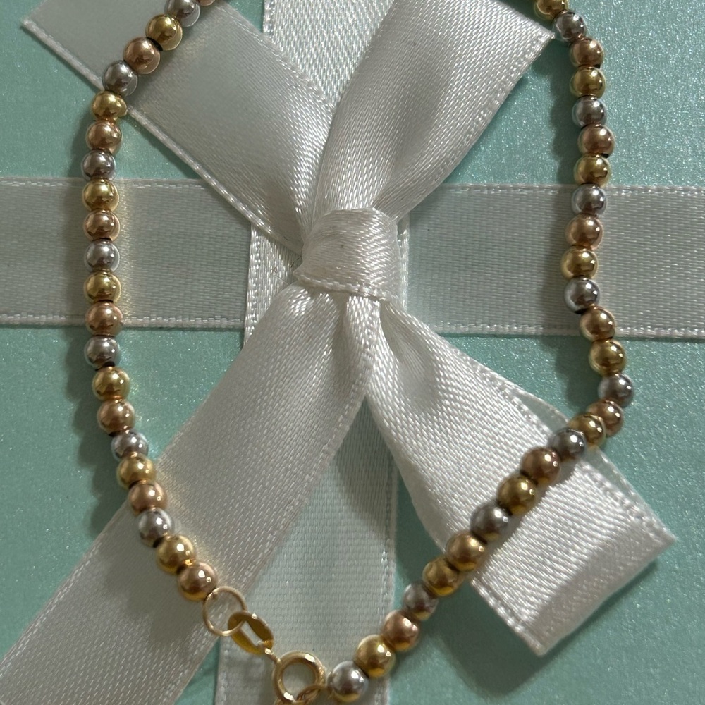 SOLD 18K Tricolor Gold Adjustable Bracelet – Lightweight, Fits 6.5″–7.5″